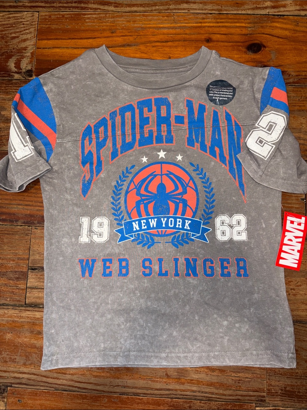 Marvel New York Knicks Spider-Man Gray Tee with Blue & Red Graphics NWT